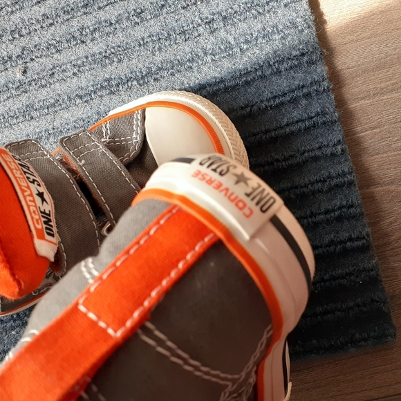 One Star Converse - Picture 4 of 5